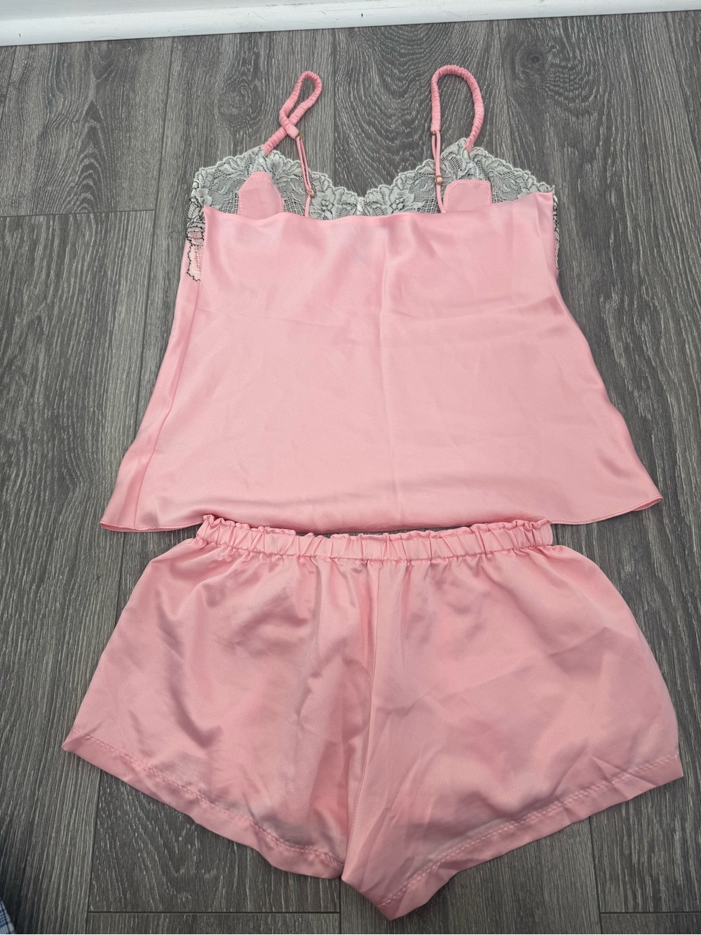 Flora Nikrooz Pink Satin Pajama Set Black Lace Appliqué Cami & Lounge Shorts XS - Picture 3 of 13